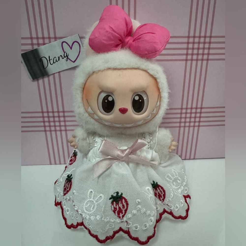 Labubu fancy outfit